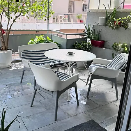 Modern Apartment In Athens Exterior photo