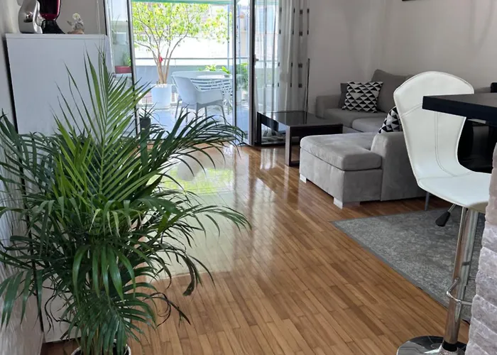 Modern Apartment In Athens